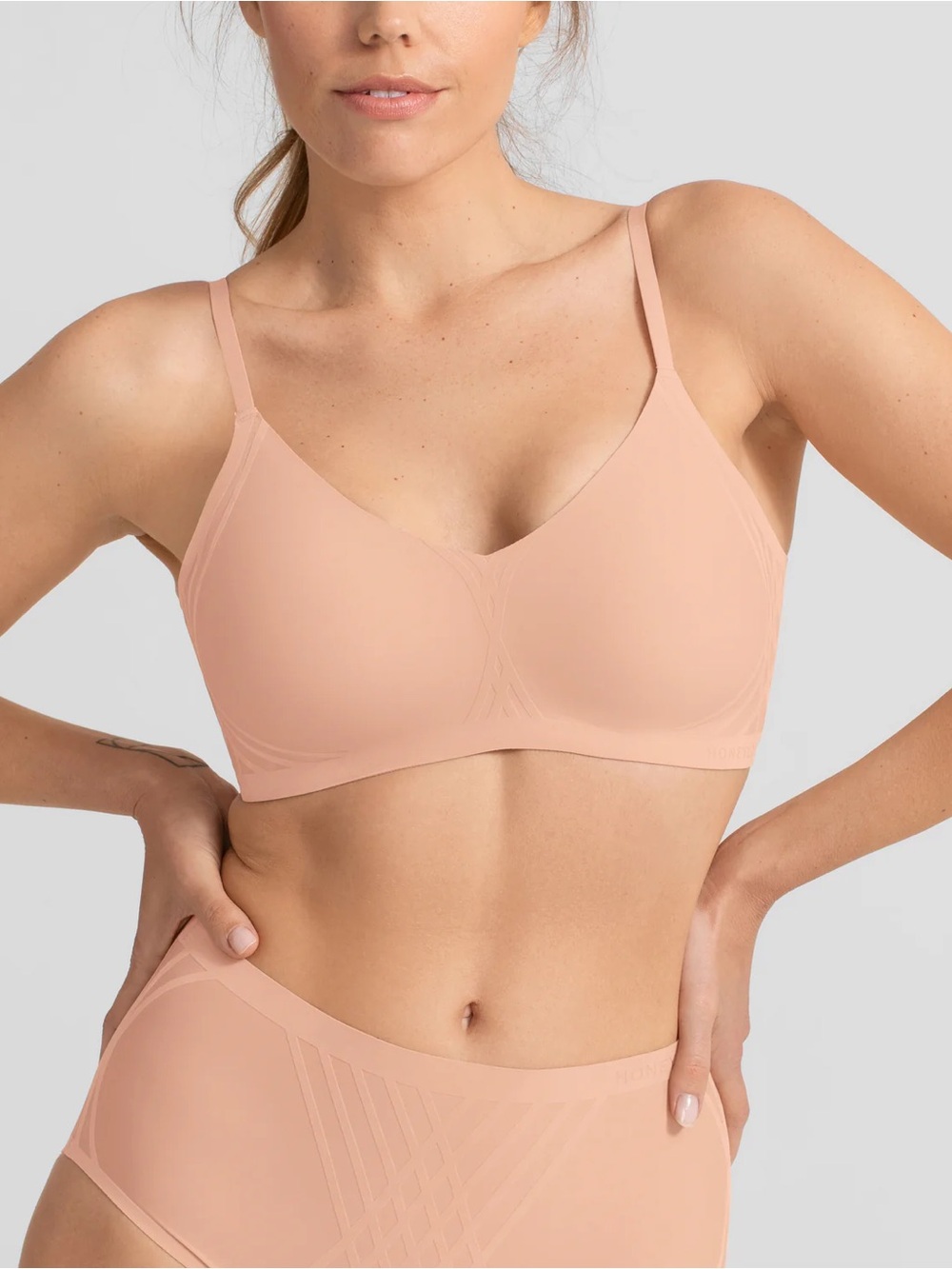 Honeylove Silhouette Bra Blush Size Medium
